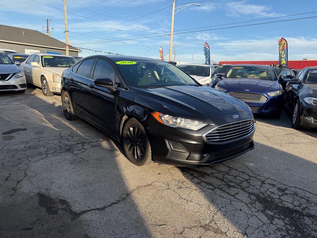2020 Ford Fusion Image 3