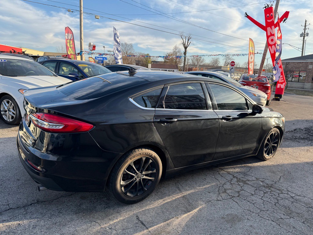 2020 Ford Fusion Image 5