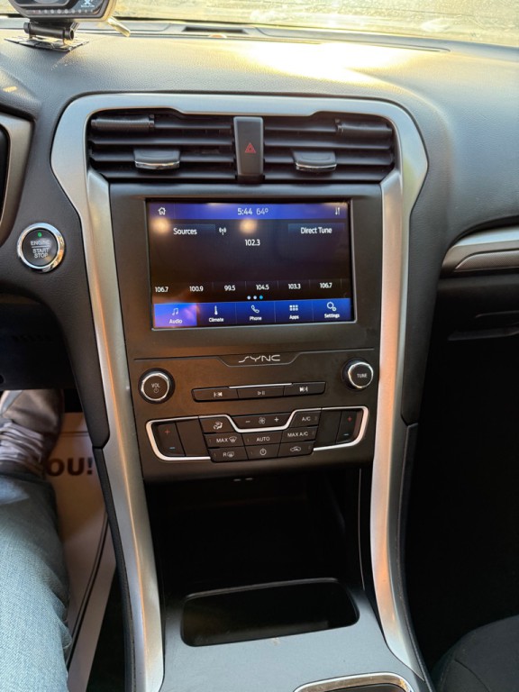 2020 Ford Fusion Image 28