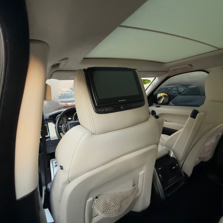 2015 Land Rover Range Rover Sport Image 12