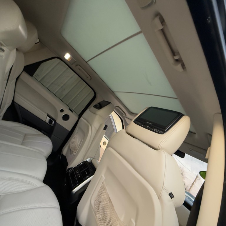 2015 Land Rover Range Rover Sport Image 22