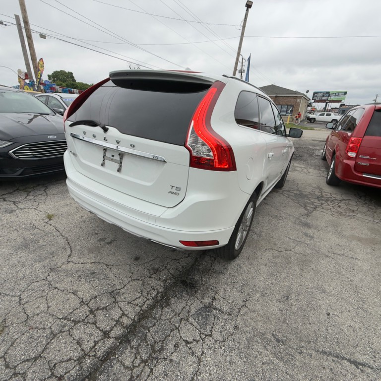 2016 Volvo XC60 Image 5