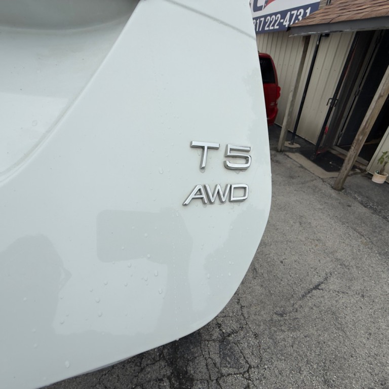 2016 Volvo XC60 Image 13