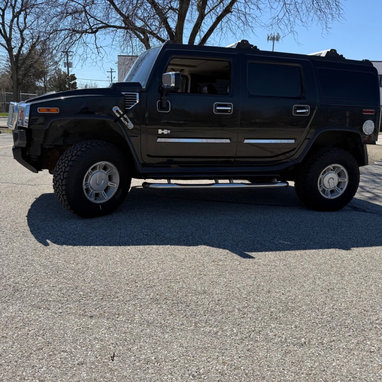 2003 HUMMER H2 Image 2