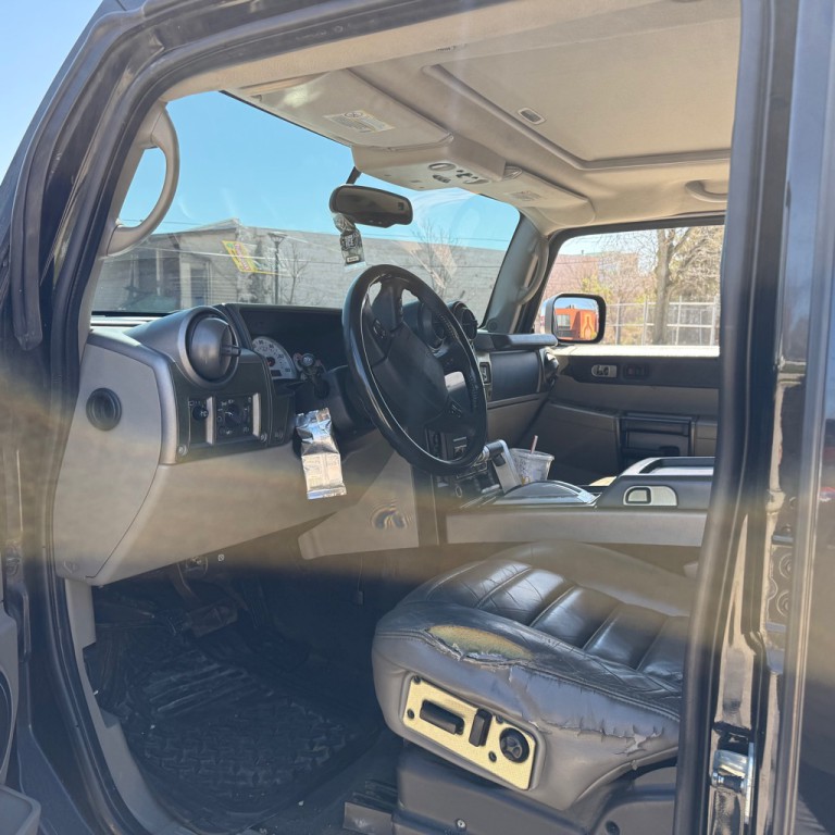 2003 HUMMER H2 Image 10