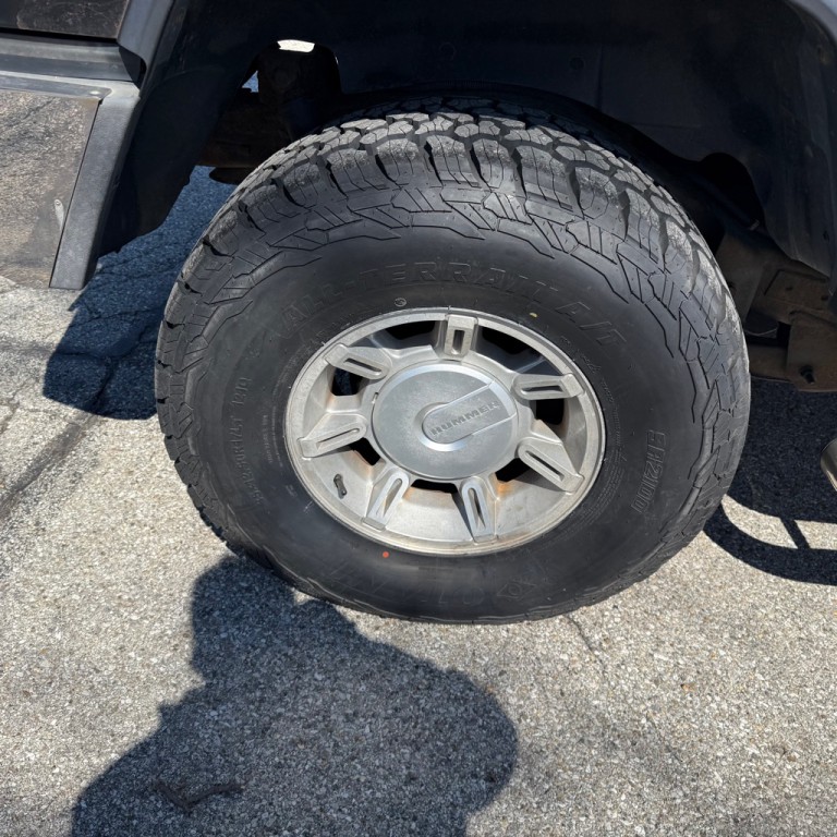 2003 HUMMER H2 Image 14