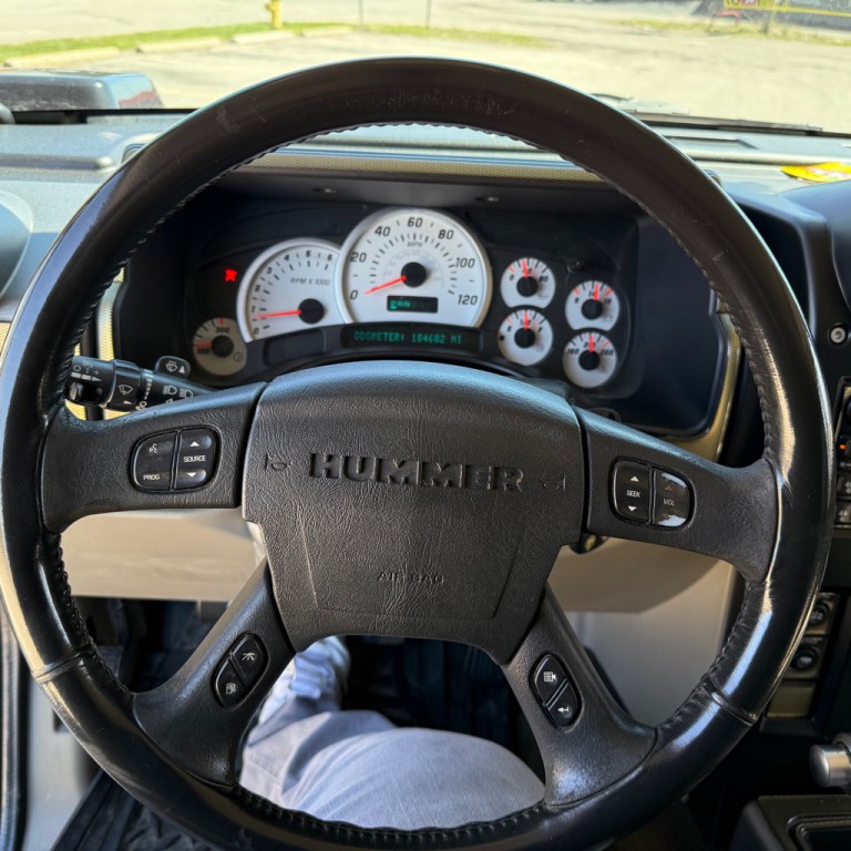 2003 HUMMER H2 Image 16
