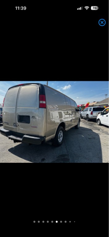 2012 GMC Savana Image 2