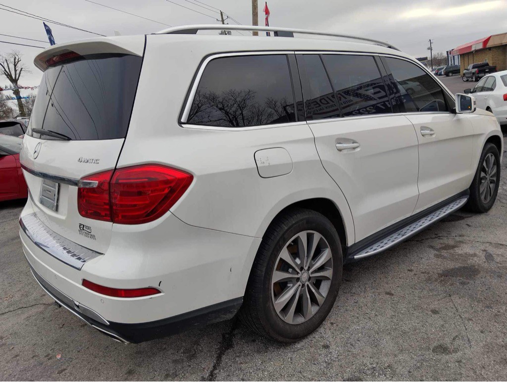 2015 Mercedes-Benz GL-Class Image 6