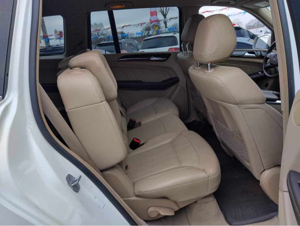 2015 Mercedes-Benz GL-Class Image 14