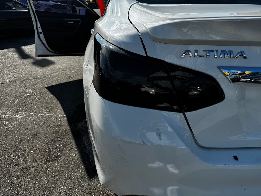 2017 Nissan Altima Image 22