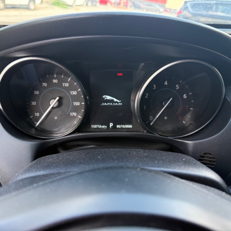 2019 Jaguar XE Image 18