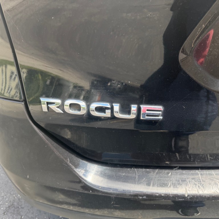 2014 Nissan Rogue Image 13