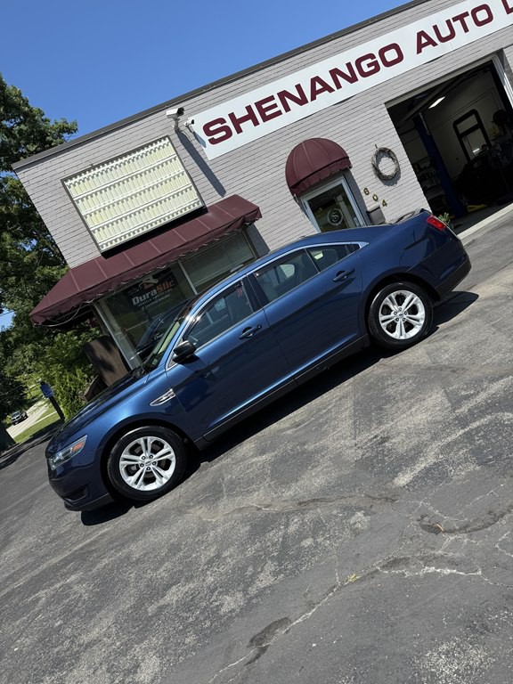 2016 Ford Taurus Image 11