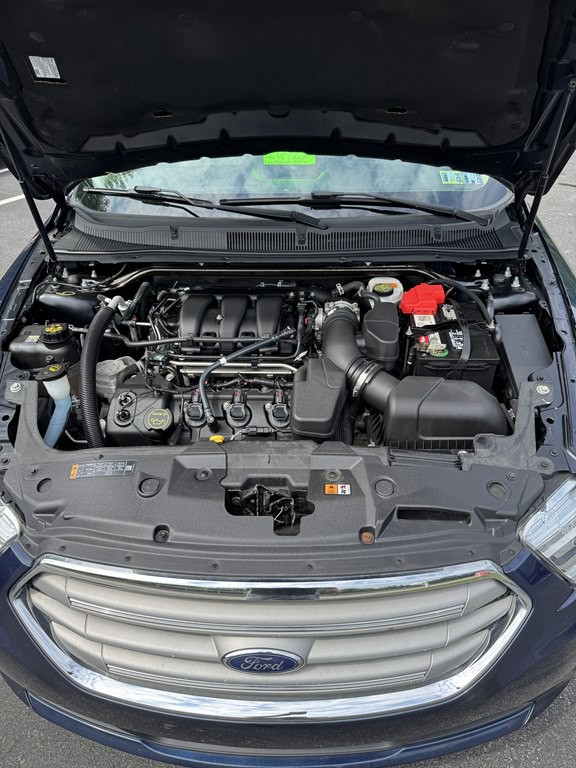 2016 Ford Taurus Image 14