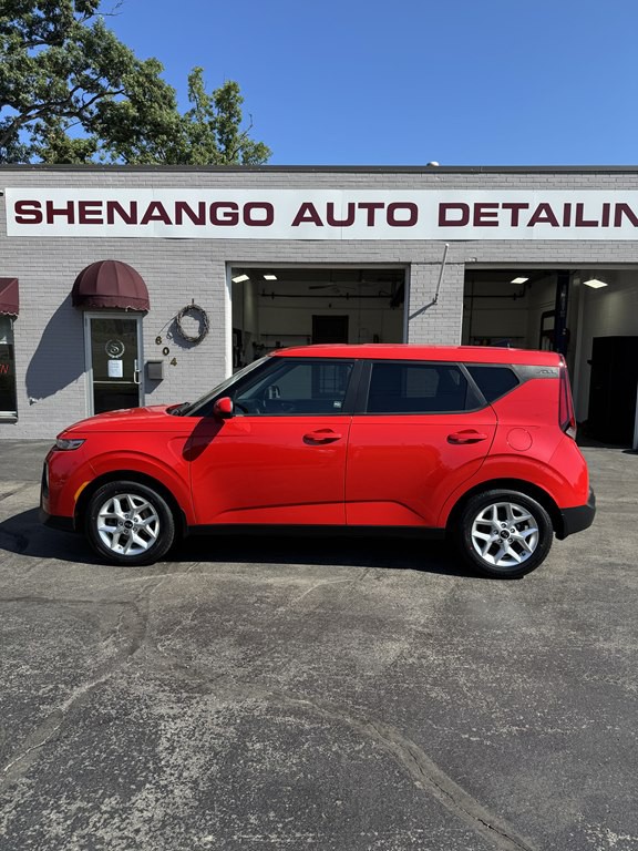 2020 Kia Soul Image 2