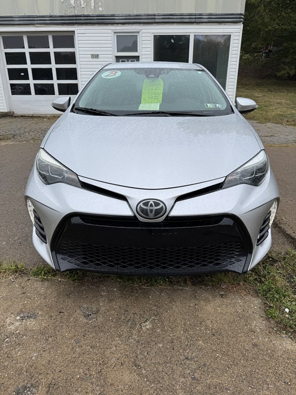 2017 Toyota Corolla Image 1