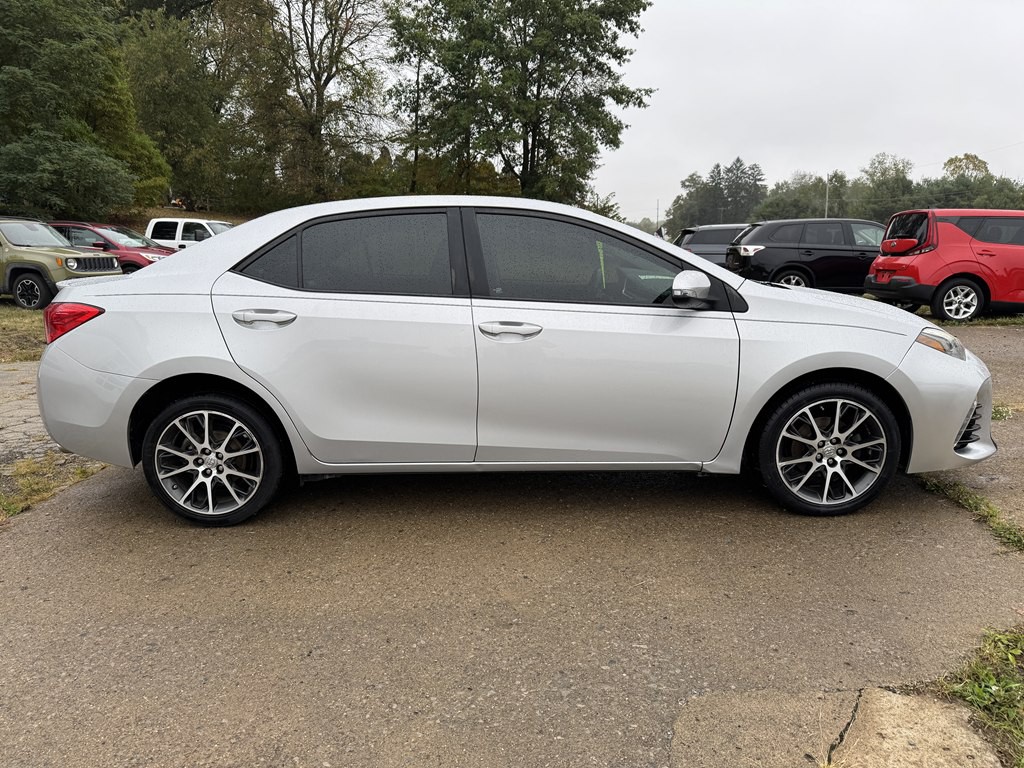 2017 Toyota Corolla Image 4