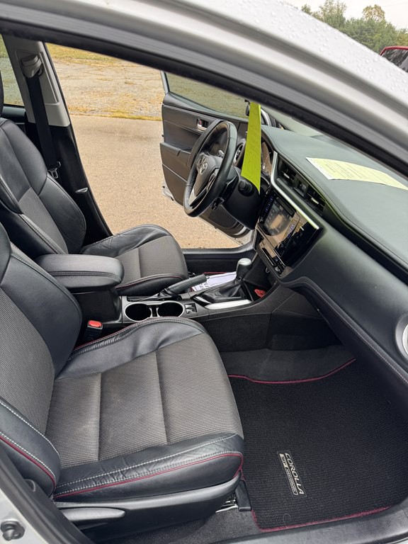 2017 Toyota Corolla Image 7