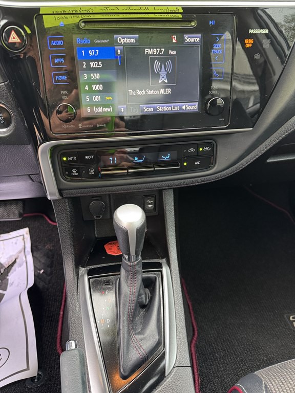 2017 Toyota Corolla Image 12