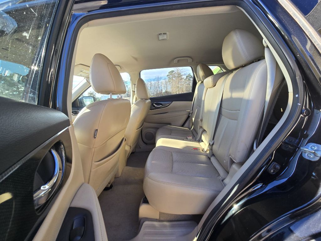 2015 Nissan Rogue Image 11