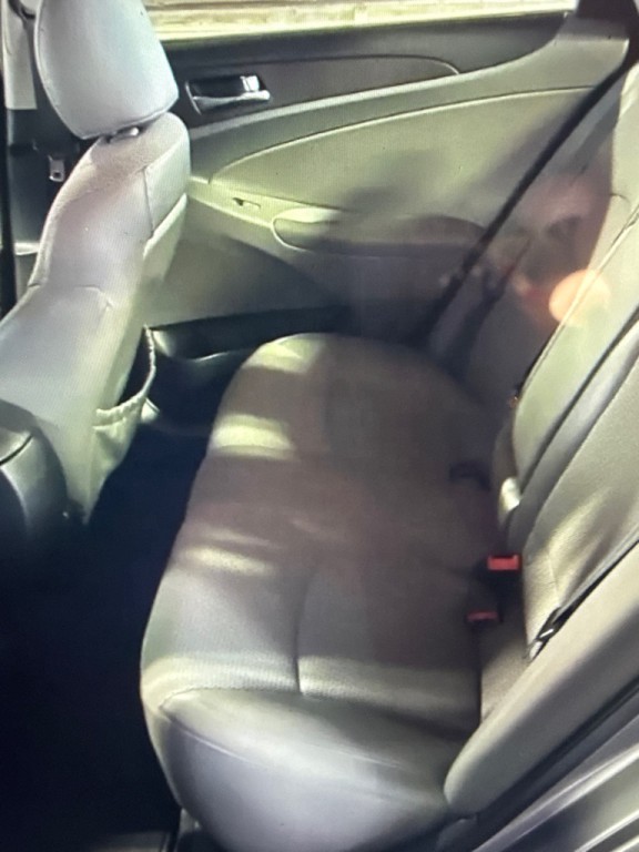 2011 Hyundai Sonata Image 8