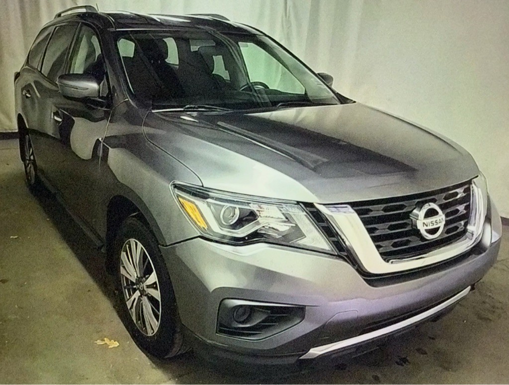 2018 Nissan Pathfinder Image 1