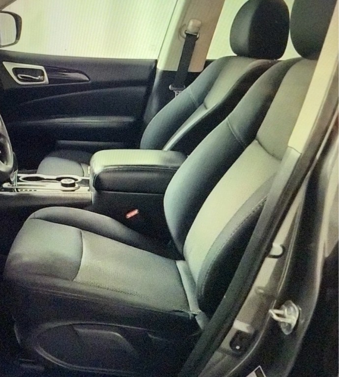 2018 Nissan Pathfinder Image 4