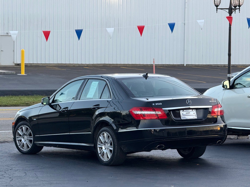 2012 Mercedes-Benz E-Class Image 1