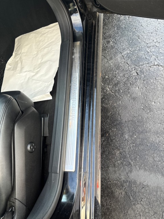 2012 Mercedes-Benz E-Class Image 12