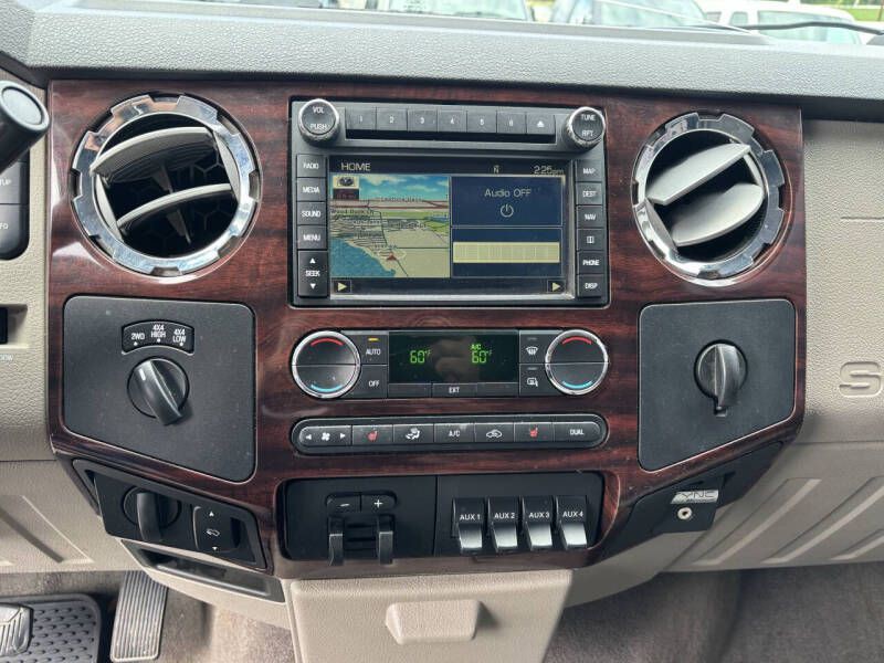 2010 Ford F-350 Image 8