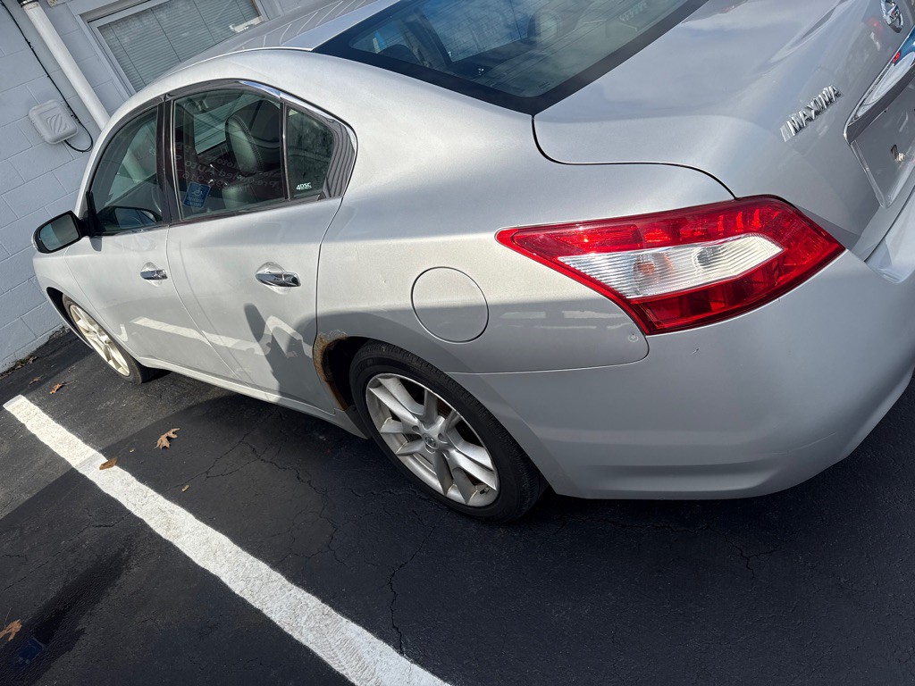 2011 Nissan Maxima Image 6