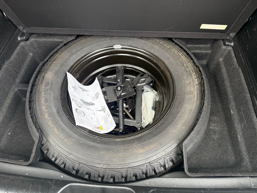 2020 Jeep Cherokee Image 13