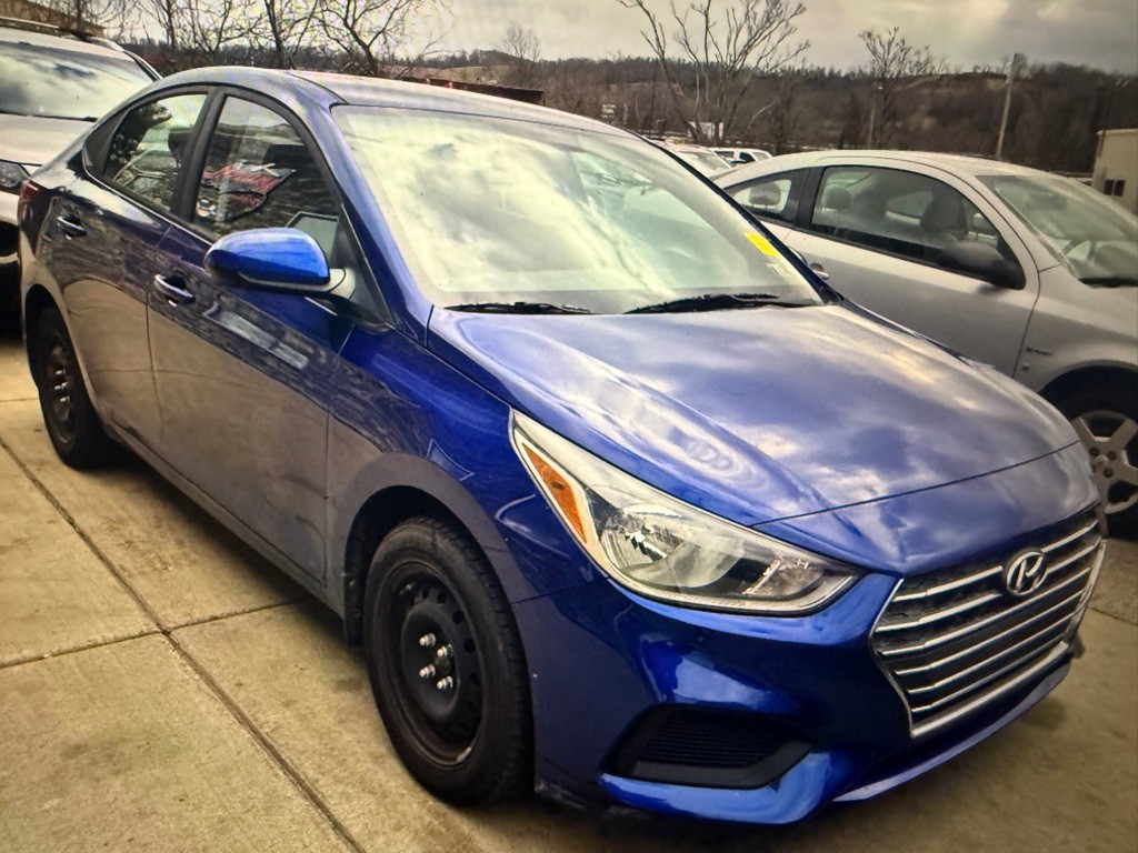 2019 Hyundai Accent Image 1