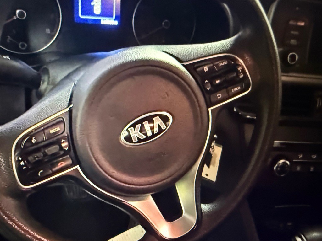 2016 Kia Optima Image 3