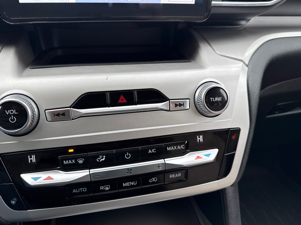 2020 Ford Explorer Image 10