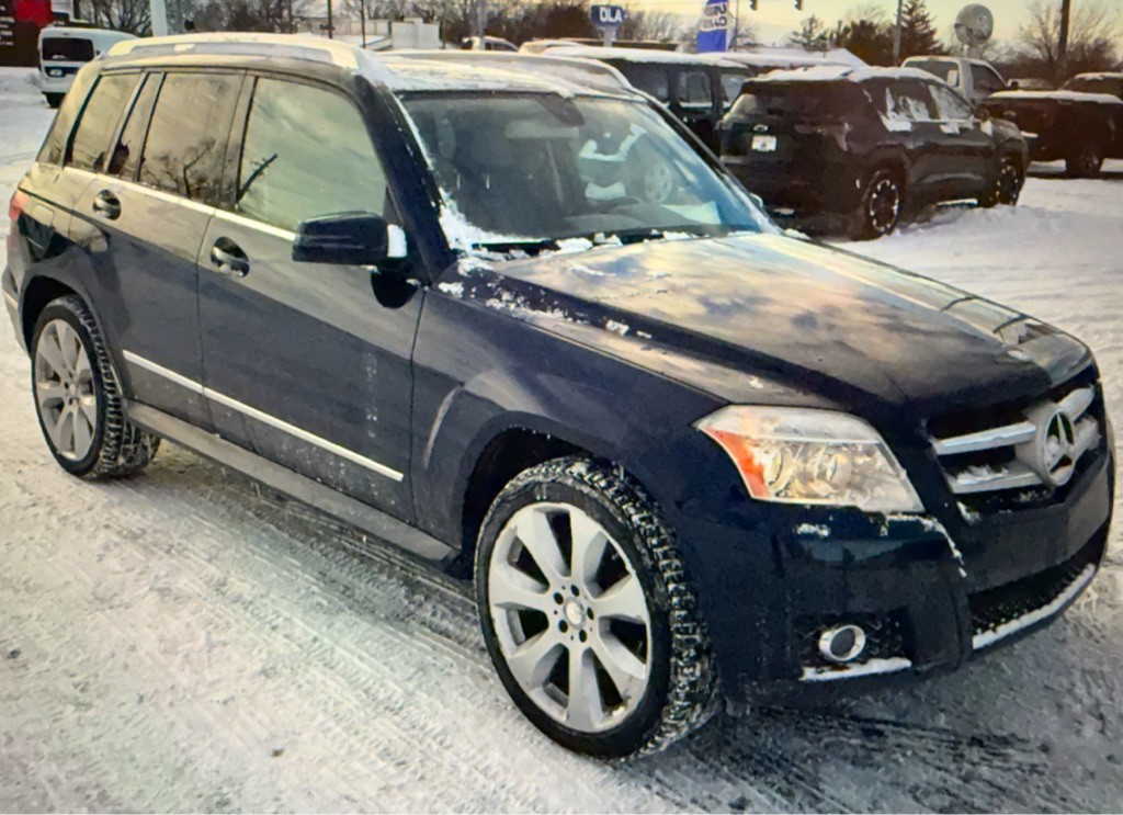 2010 Mercedes-Benz GLK-Class Image 2