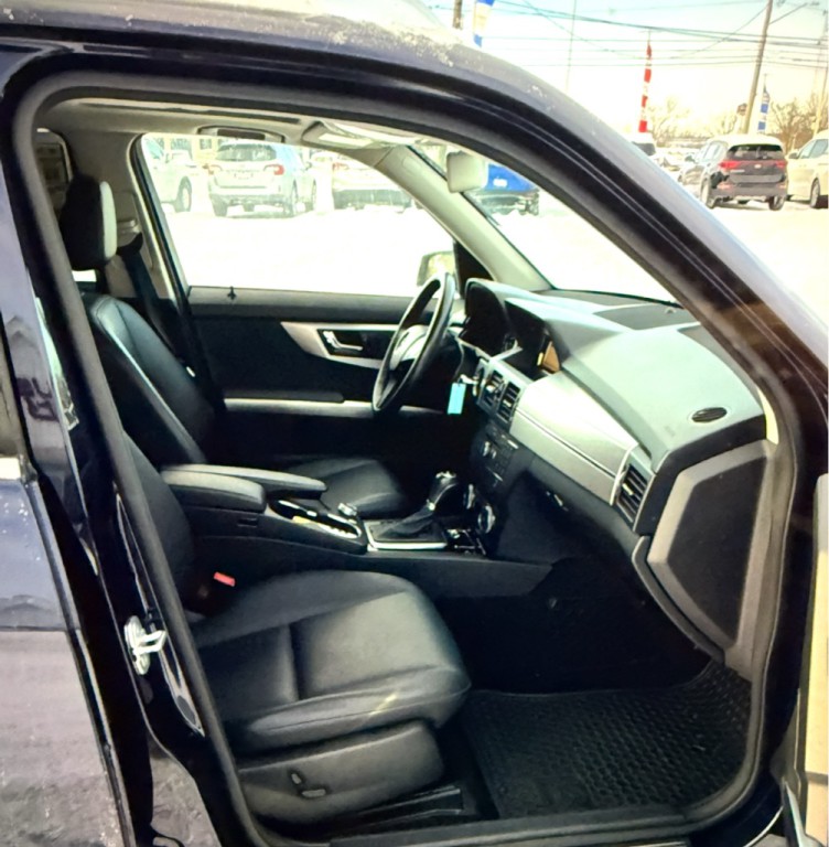 2010 Mercedes-Benz GLK-Class Image 6