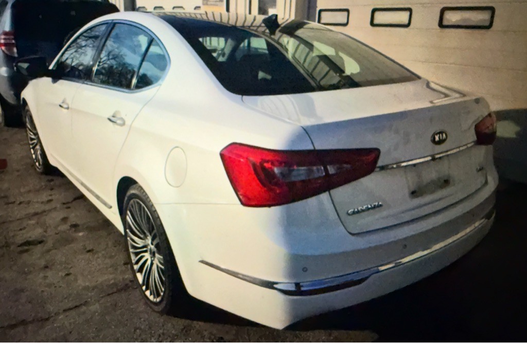 2014 Kia Cadenza Image 3