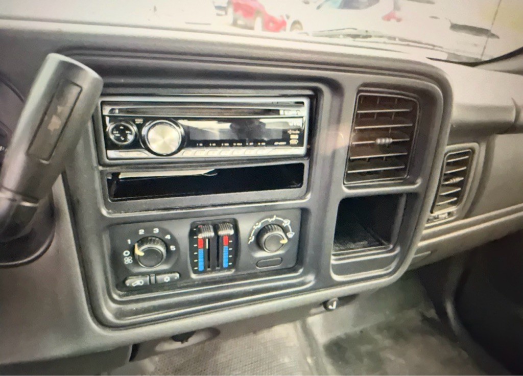 2006 GMC Sierra 1500 Image 6