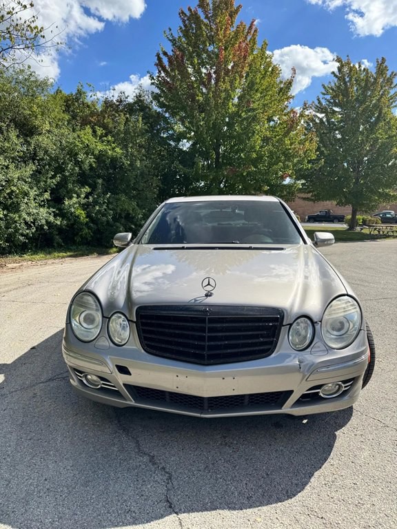 2008 Mercedes-Benz E-Class Image 3