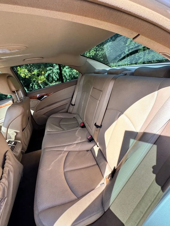 2008 Mercedes-Benz E-Class Image 13