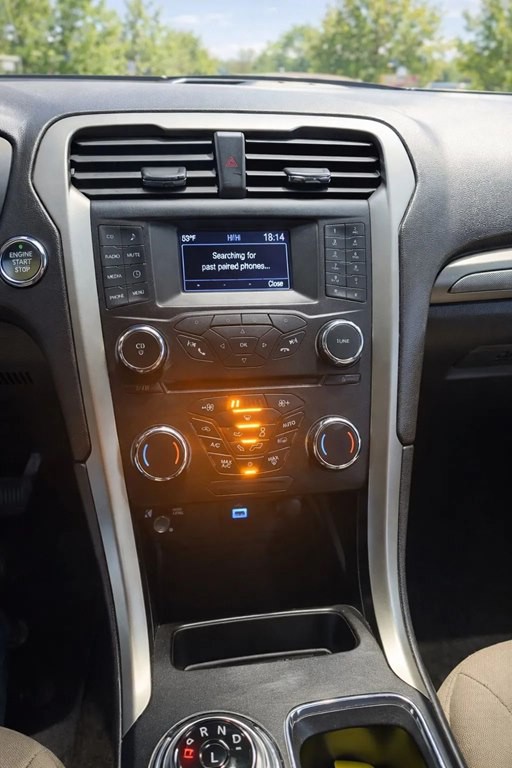 2017 Ford Fusion Image 9