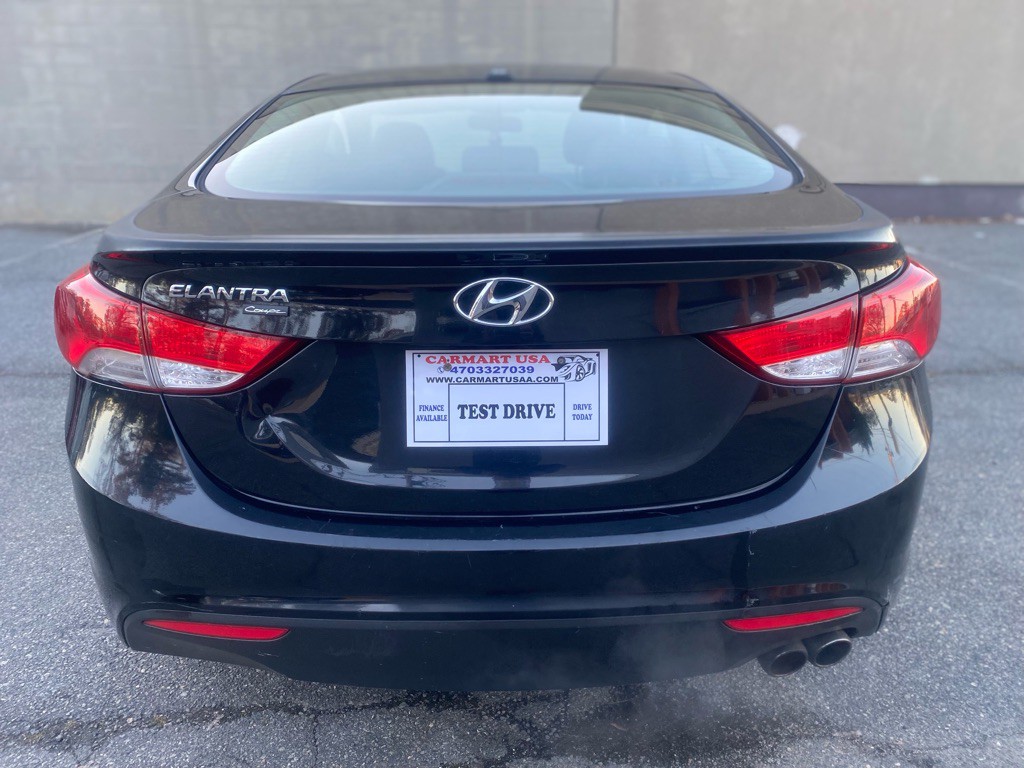 2013 Hyundai Elantra Image 3