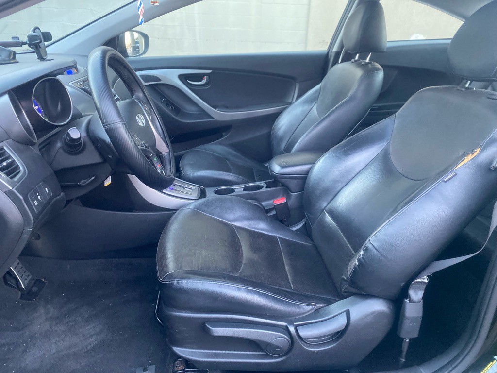 2013 Hyundai Elantra Image 8