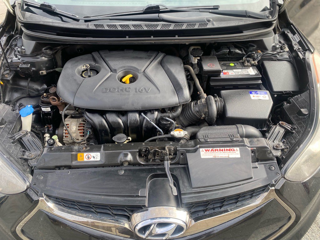 2013 Hyundai Elantra Image 14