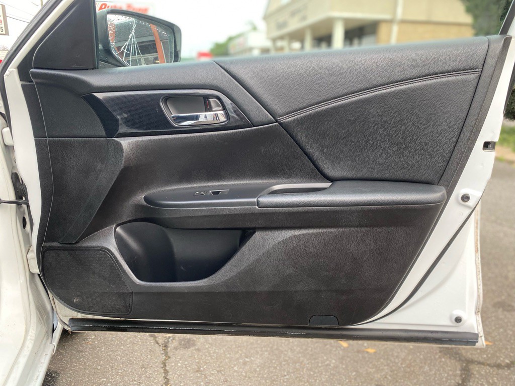 2014 Honda Accord Image 8