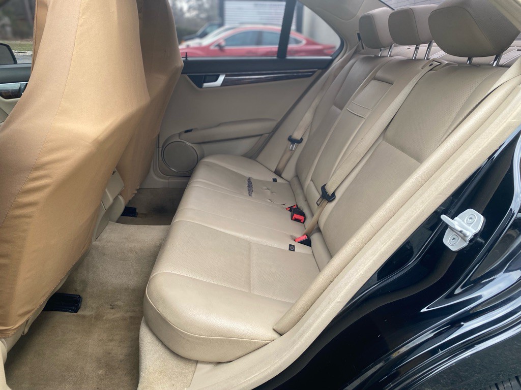 2013 Mercedes-Benz C-Class Image 13