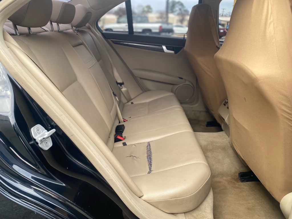 2013 Mercedes-Benz C-Class Image 14