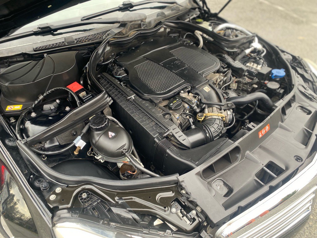 2013 Mercedes-Benz C-Class Image 16